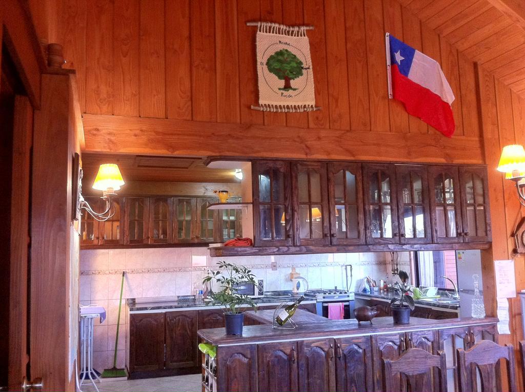 Hostal El Nogal Pucón Eksteriør billede